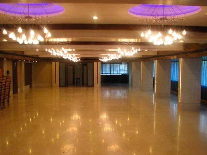 Levender Bough Hotel Mumbai Exterior photo