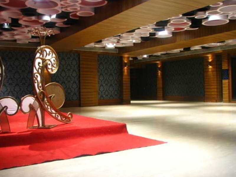 Levender Bough Hotel Mumbai Exterior photo