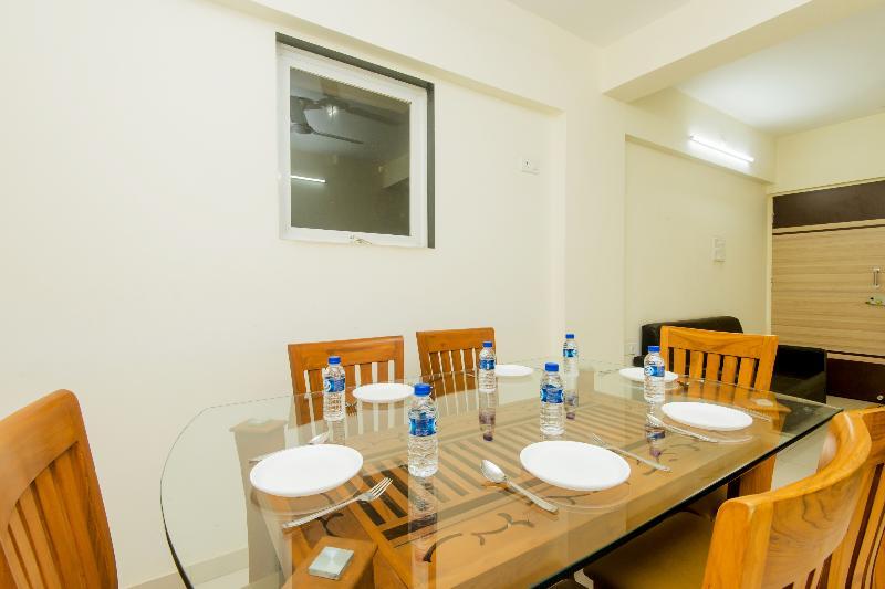 Levender Bough Hotel Mumbai Exterior photo